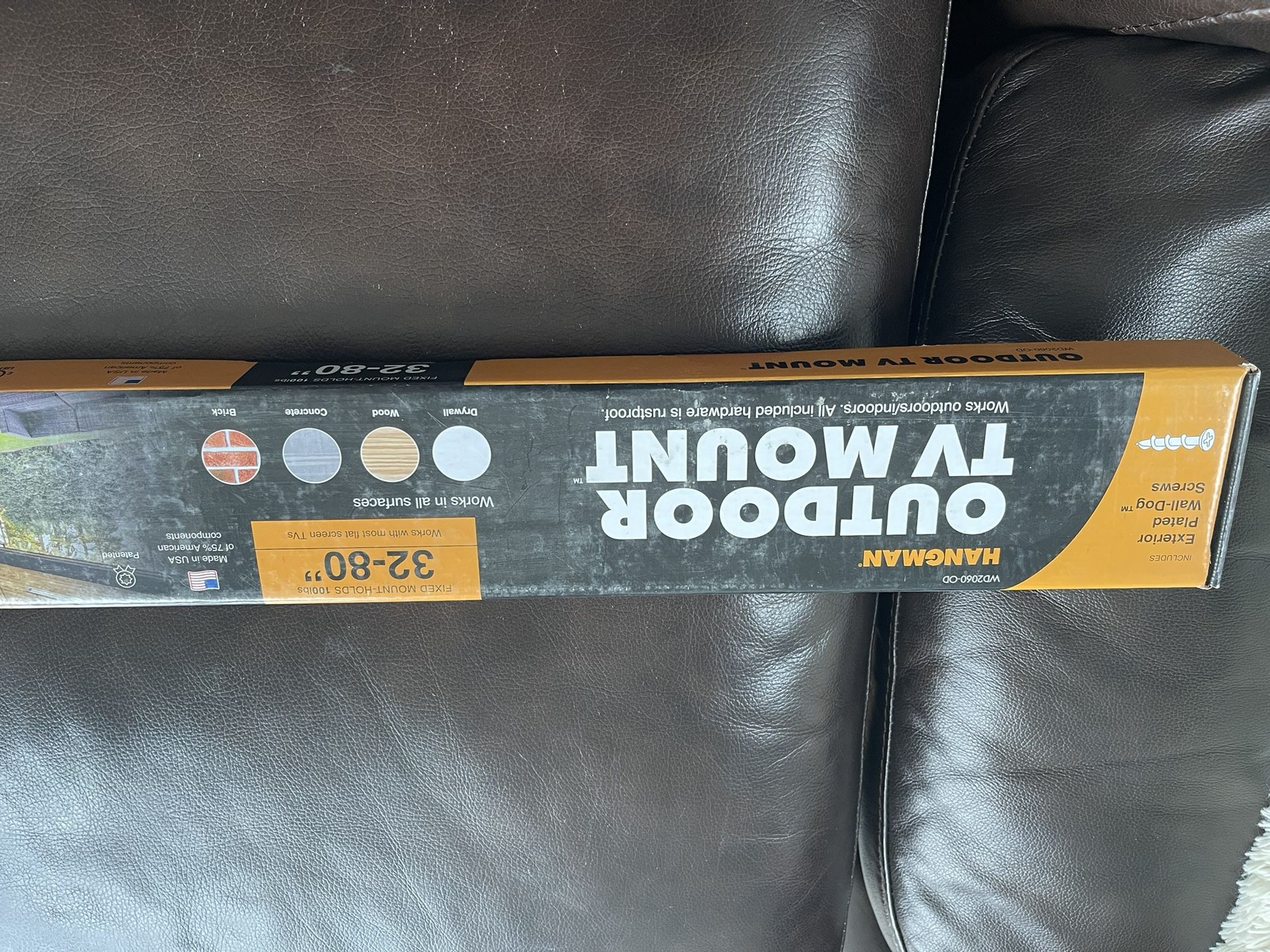 Outdoor TV Mount 