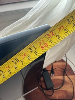 32” HP monitor and mount