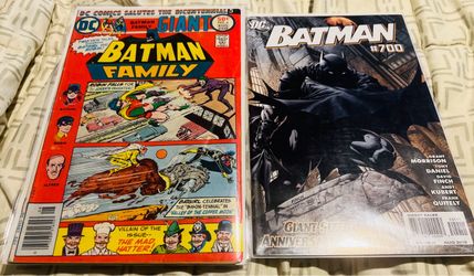 DC Comics Batman Family Giant # 6 & Batman #700 Lot Check my other Comics make offer accepted
