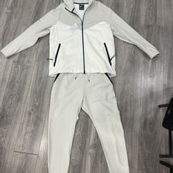Men’s Nike Tech Fleece Outfit 