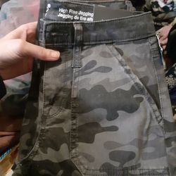 Brand New Womens High Rise Camo Pants 