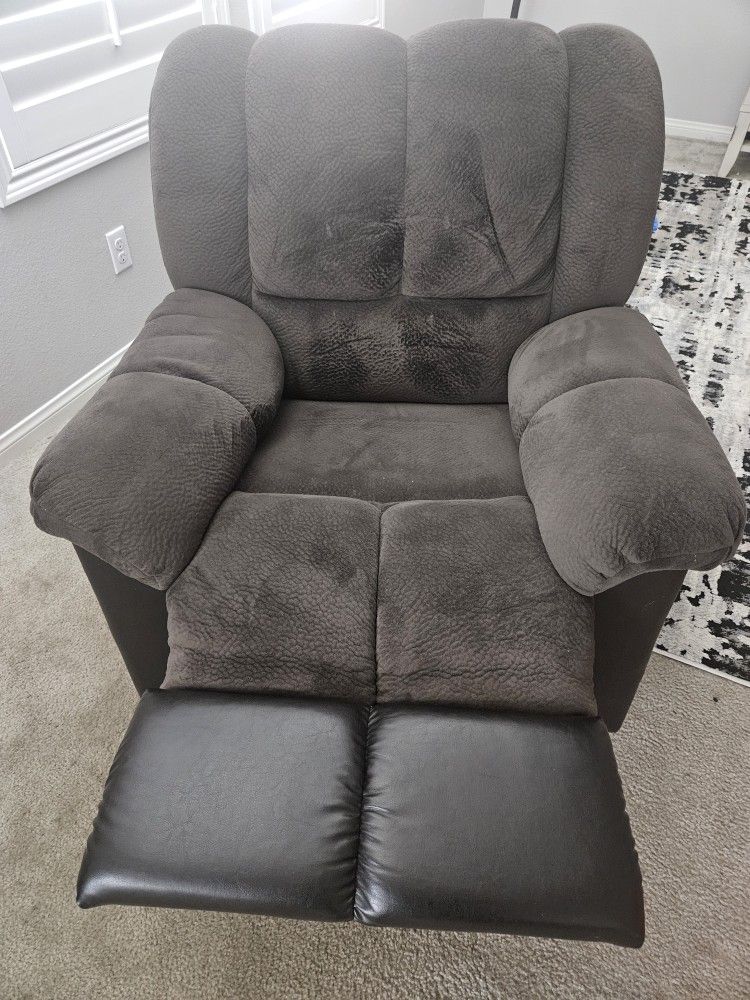 Sofa And Recliner Set