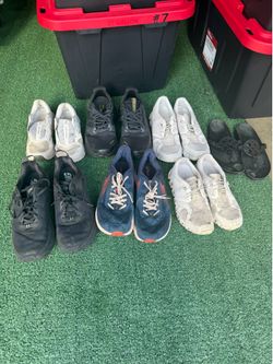 On cloud Hoka used athletic shoes