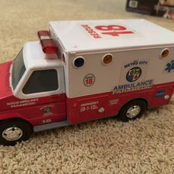 90s Metro City Ambulance 