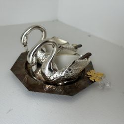 set of swan salt and pepper shakers 