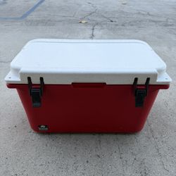 Bison Cooler