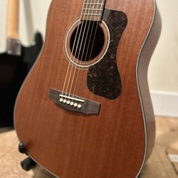 Guild DS 320 Acoustic