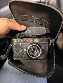Leica M6 with Voigtlander 35mm Color Skopar