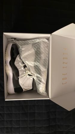 Men’s DS Jordan XI Gratitude Size 9