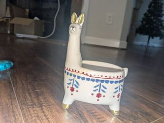 Llama Planter/catch-all container