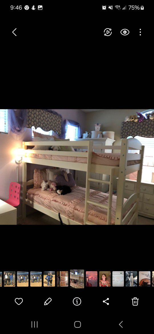 Twin Bunk Bed With Mattresses