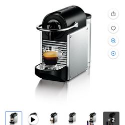 DeLonghi Coffe Machine 