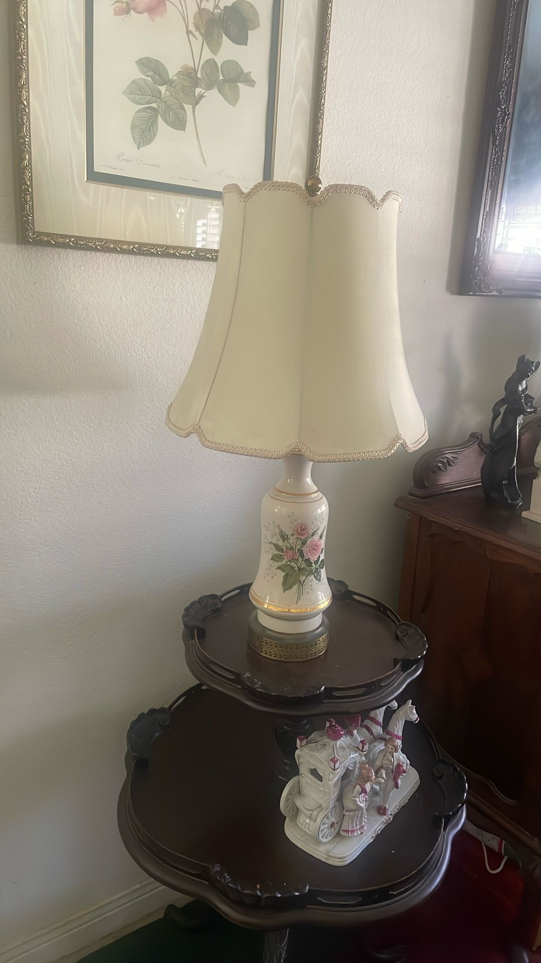 Beautiful Antique Lamp!