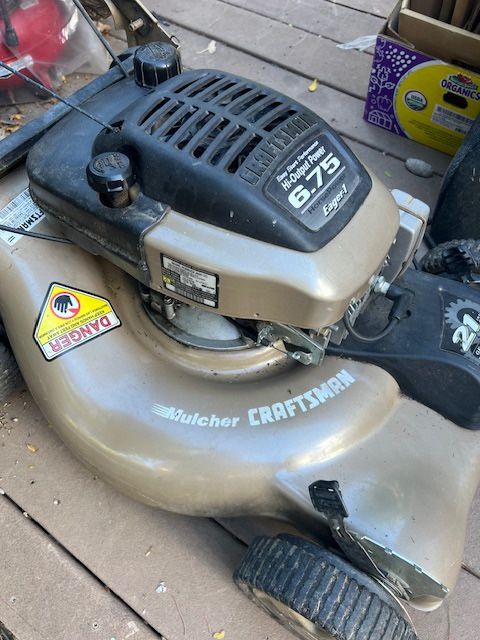 Lawn mower-6.75 hp-self Propelled ( Works) But Needs Help