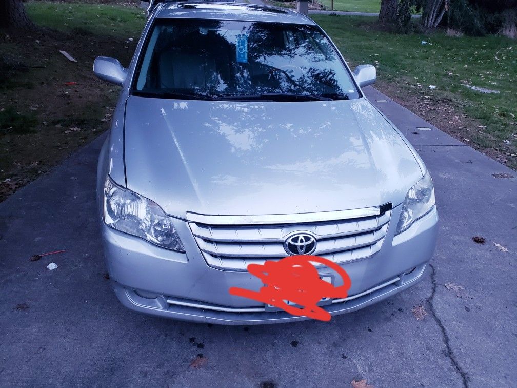 2005 Toyota Avalon