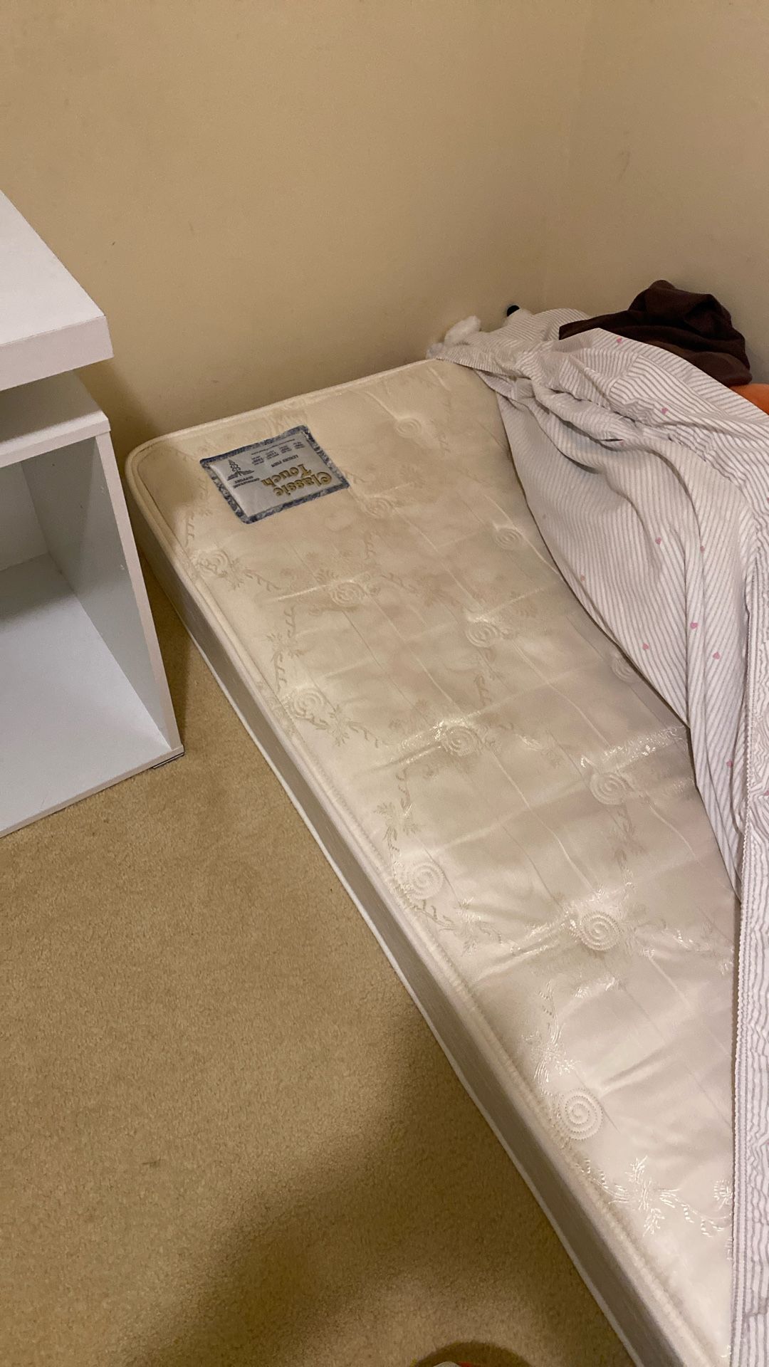 Mattress 25$