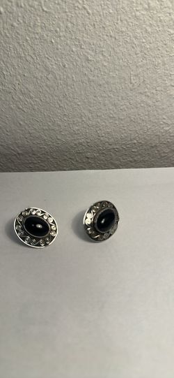 Vintage 925 Sterling black onyx earrings ( ovals