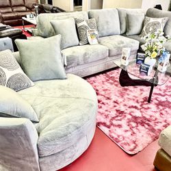 🔥Brand New Sectional With Oversized Swivel Chair 🔥