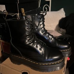 DOC MARTEN WOMEN