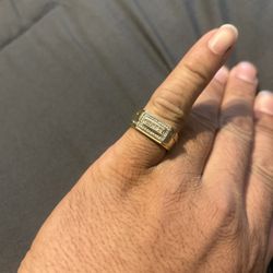 Men’s 10k Gold Diamond Pinky Ring 