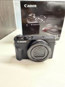 Canon PowerShot G7X Mark III Camera