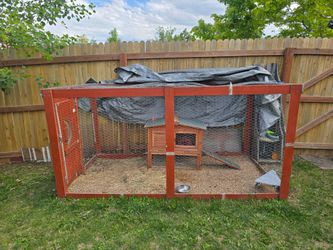 Large coop for chickens/ rabbits/ guinea pigs