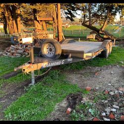 2019 Diamond C Trailer 