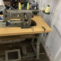 Juki Coverstich Machine