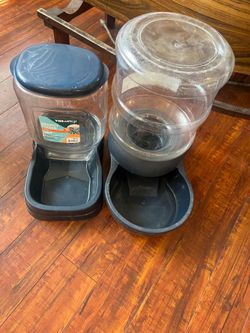 Gravity feeders