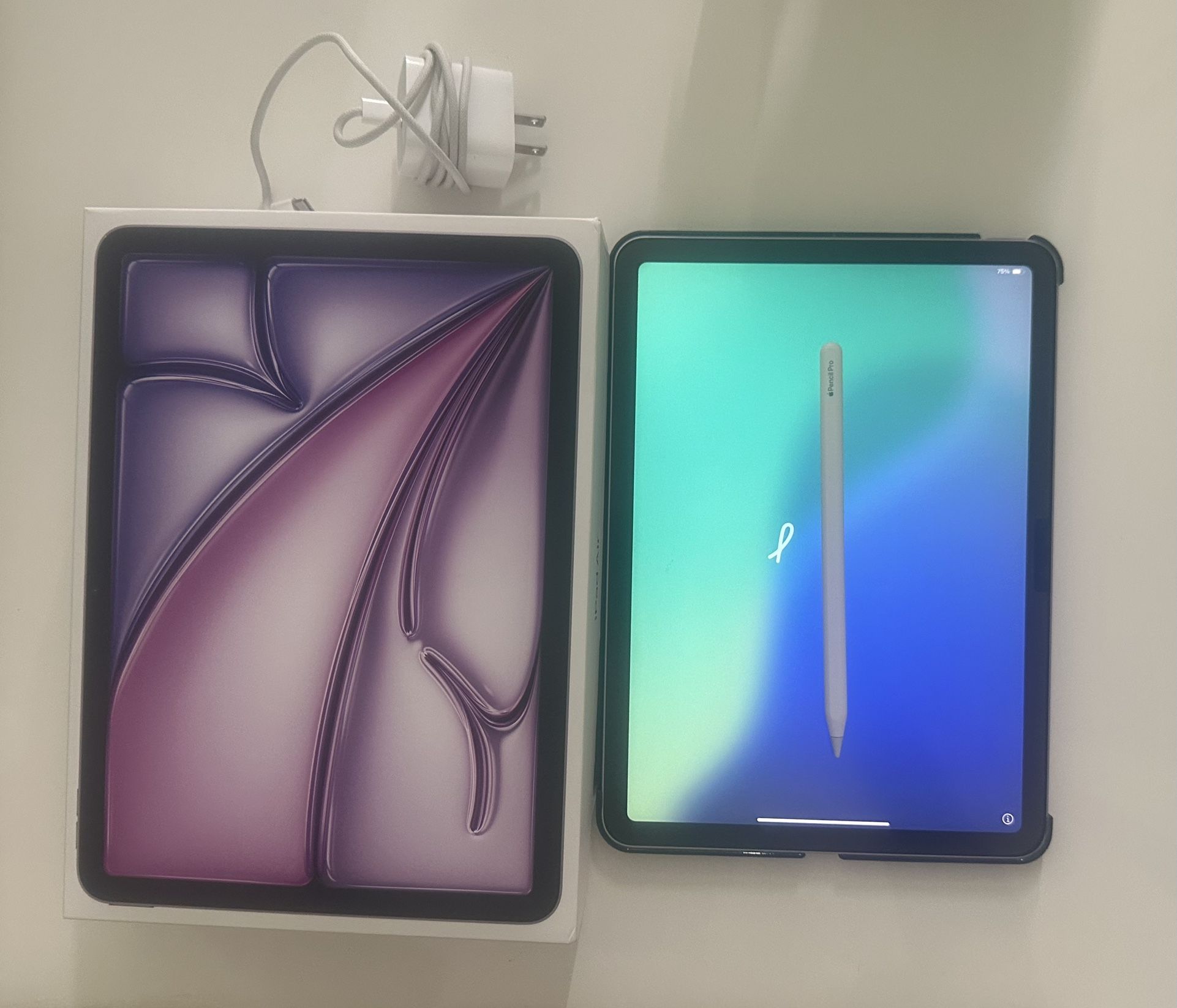 iPad Air M2 with Pencil Pro - 128 GB WiFi