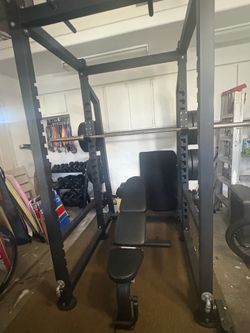 Universal Squat Rack