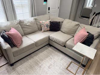 Soft Grey Ashley Sectional Sofa – Good Condition
