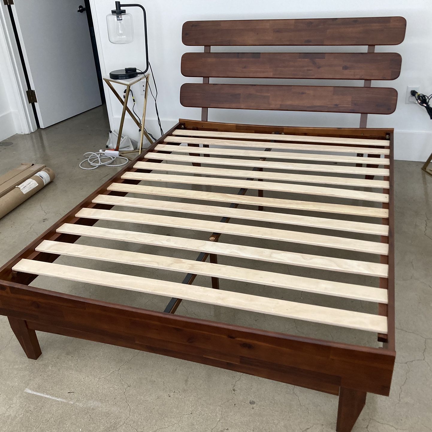 Mid Century Modern Solid Wood Bed Frame (Full)