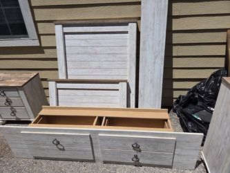 Real Nice Rustic Twin Bed frame with 2 Drawers underneath and all wood slats