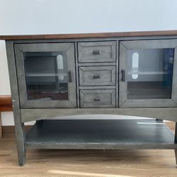 TV stand 