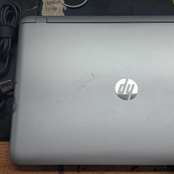 HP Pavilion 17-G153US Laptop Intel i3-5020U 8GB 250GB SSD Win.11