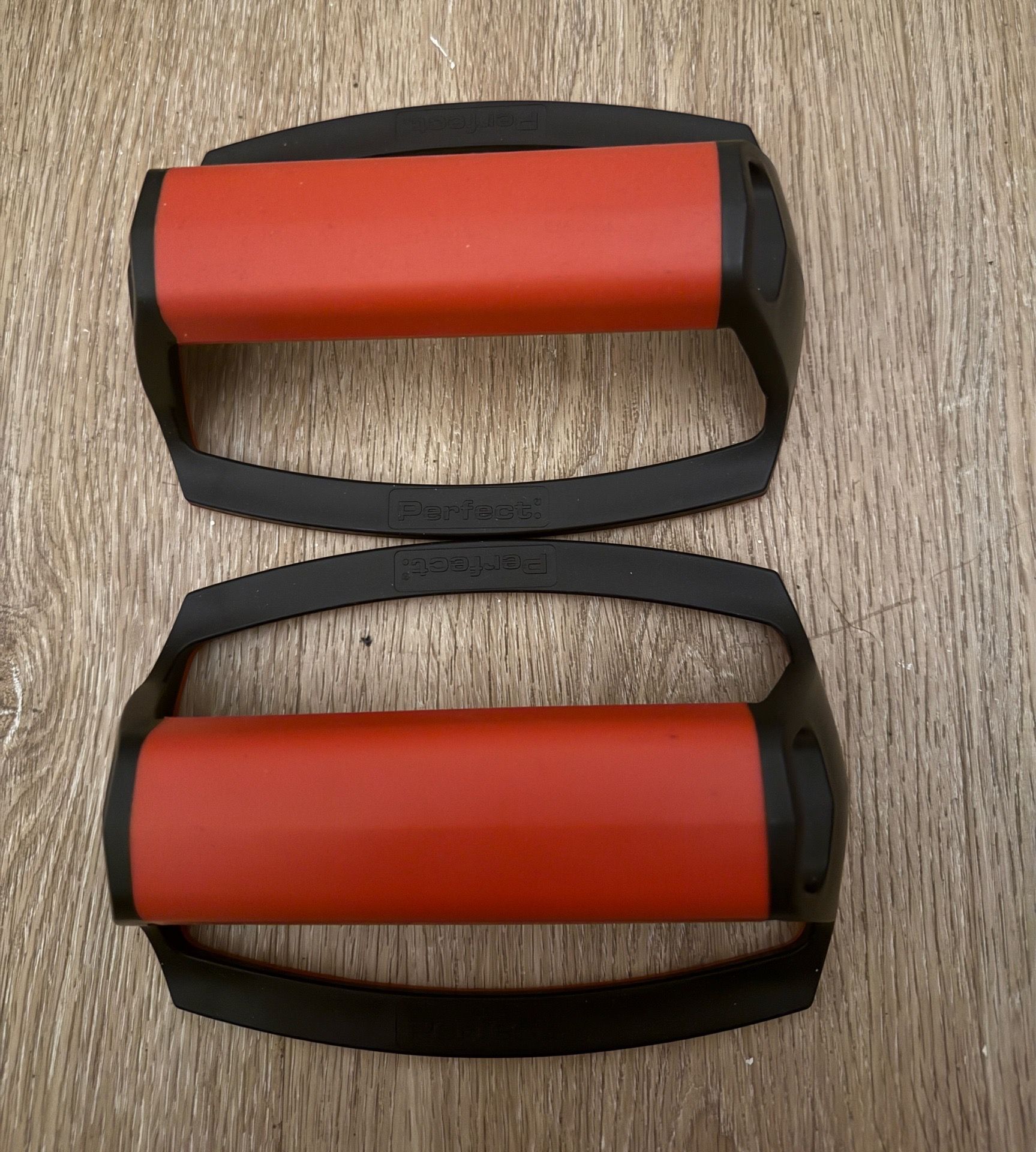 Home gym equipment for sale ( 10lb Dumbbells, Yoga mat, Push-up bars)