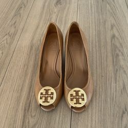 TORY BURCH WEDGES - Perfect For fall