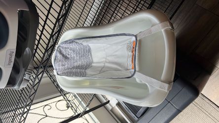 The first years baby infant toddler tub