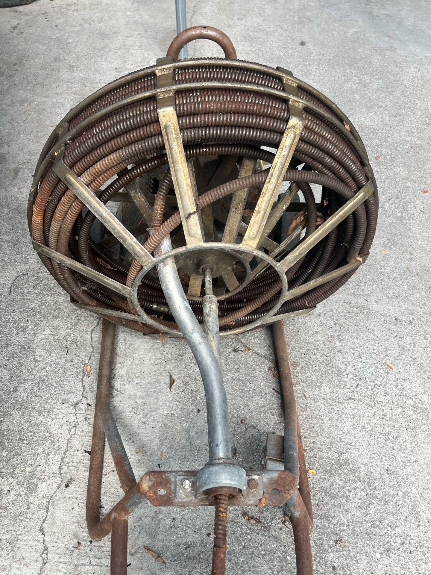 Snake drain cleaning machine