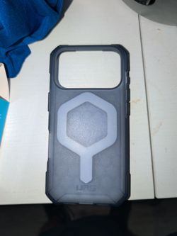 iPhone 17 pro case uag