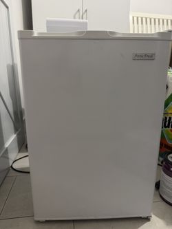 Small Fridge For Efficiency
