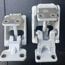 Mercedes Sprinter, Rear Door Hinges 