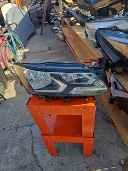 2016 2017 2018 2019 VOLKSWAGEN PASSAT RIGHT SIDE HEADLIGHT