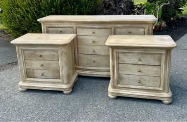 Dresser and Nightstand Set DELIVERY AVAILABLE