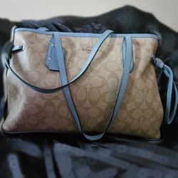 Coach Shoulder Bag