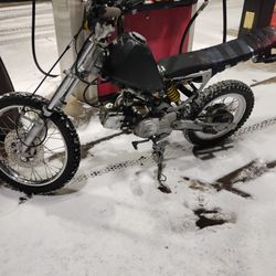 125 Cc Baja Pit Bike, 2007, Runs Great, Has New Clutch Drives Great...