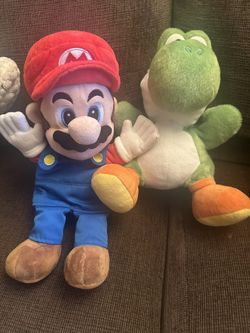 Universal Studios Super Mario & Yoshi Puppets