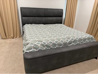 King Frame - Bob's Furniture