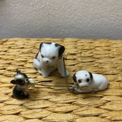 SET DE PORCELANA EN MINIATURA DISEÑO PERRA CON SUS PERRITOS